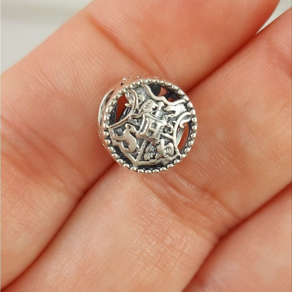 925 Silver Harry Potter Hogwarts Charm - Picture 1 of 9